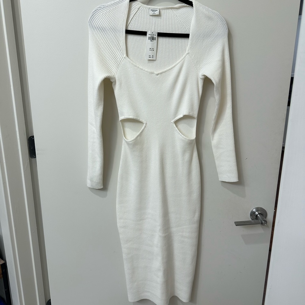 NWT Abercrombie long sleeve cutout midi sweater dress size small p